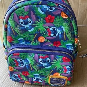 Disney lilo and stitch / Stitch loungefly